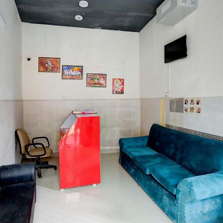 Hotel O Tilak Hotel 24 Sector 27 Near By Vinayak Hospital Gali No-6 Noida Extérieur photo