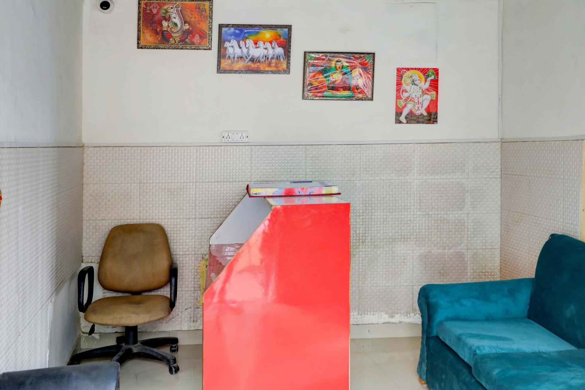 Hotel O Tilak Hotel 24 Sector 27 Near By Vinayak Hospital Gali No-6 Noida Extérieur photo