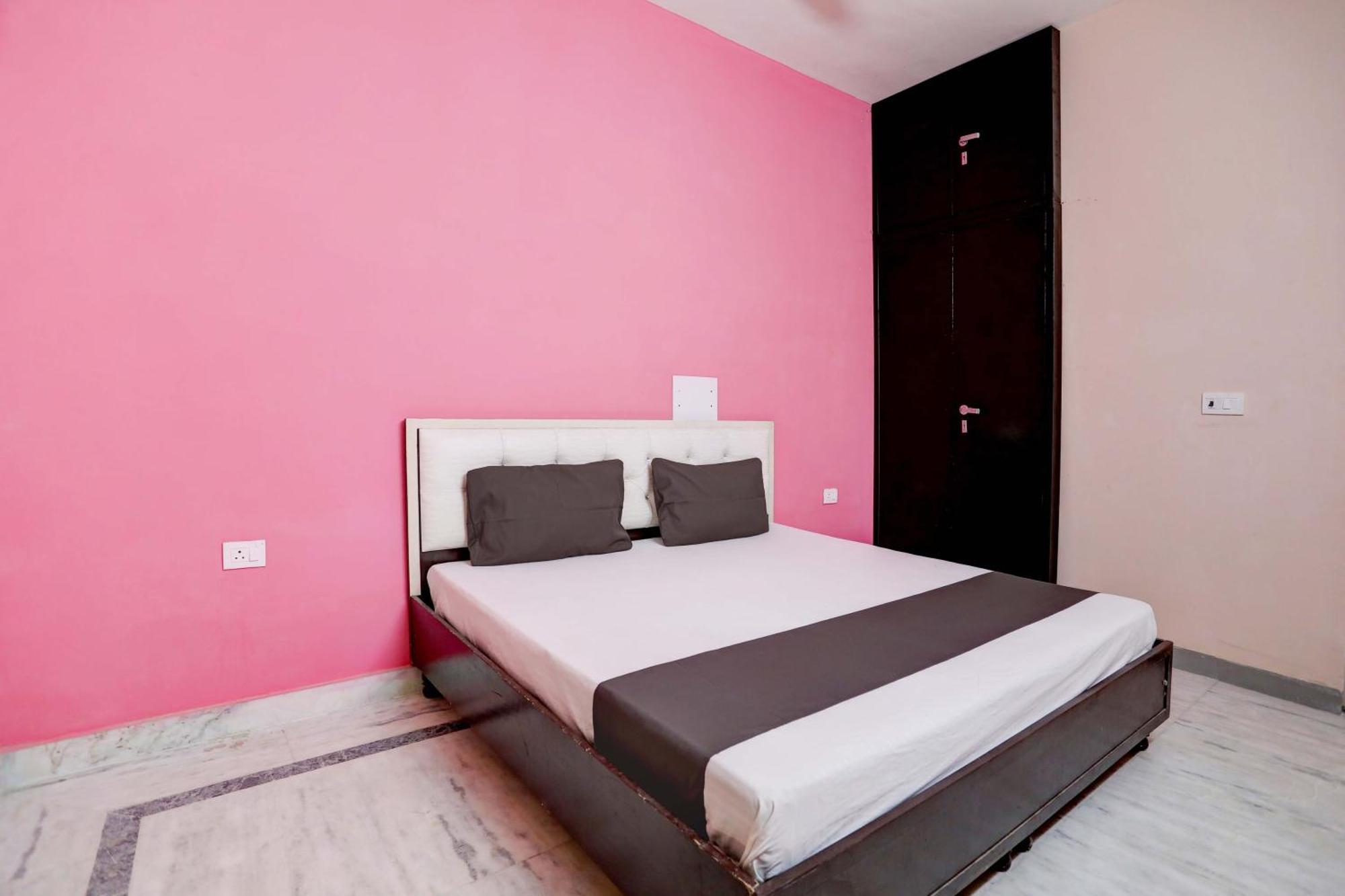 Hotel O Tilak Hotel 24 Sector 27 Near By Vinayak Hospital Gali No-6 Noida Extérieur photo
