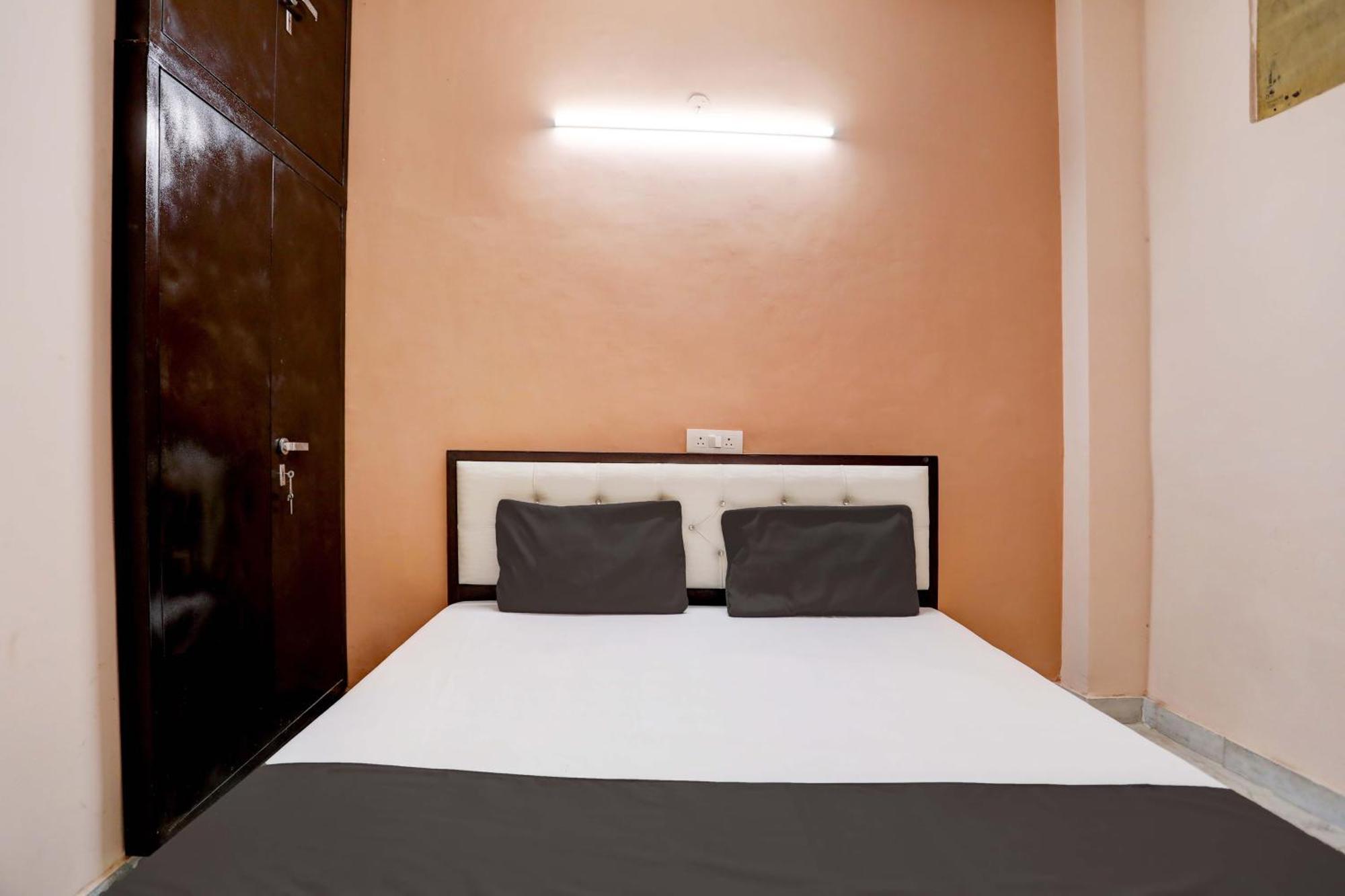 Hotel O Tilak Hotel 24 Sector 27 Near By Vinayak Hospital Gali No-6 Noida Extérieur photo