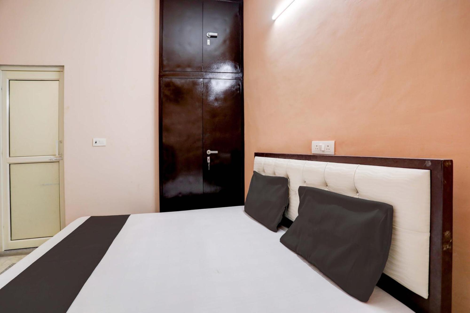 Hotel O Tilak Hotel 24 Sector 27 Near By Vinayak Hospital Gali No-6 Noida Extérieur photo