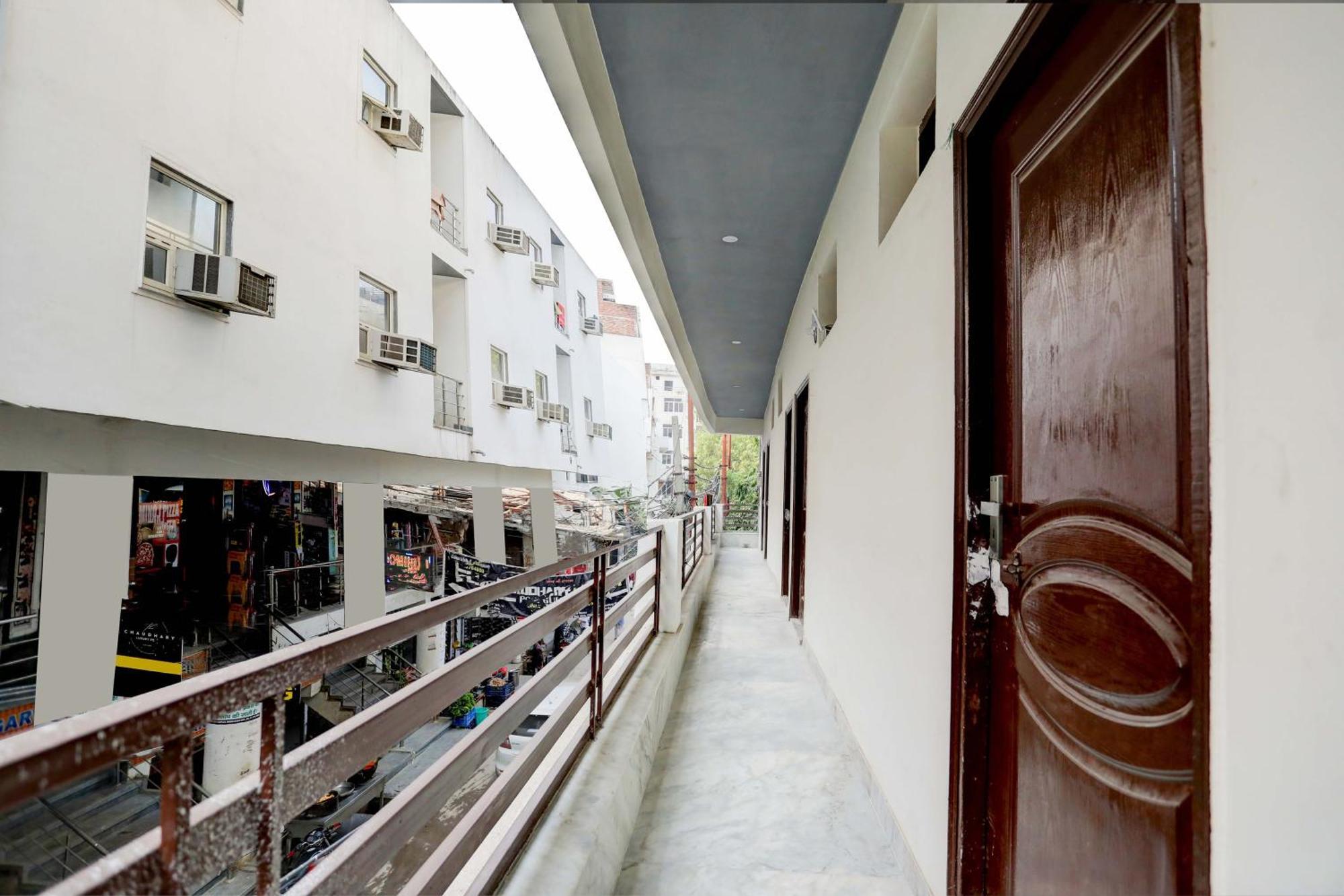 Hotel O Tilak Hotel 24 Sector 27 Near By Vinayak Hospital Gali No-6 Noida Extérieur photo