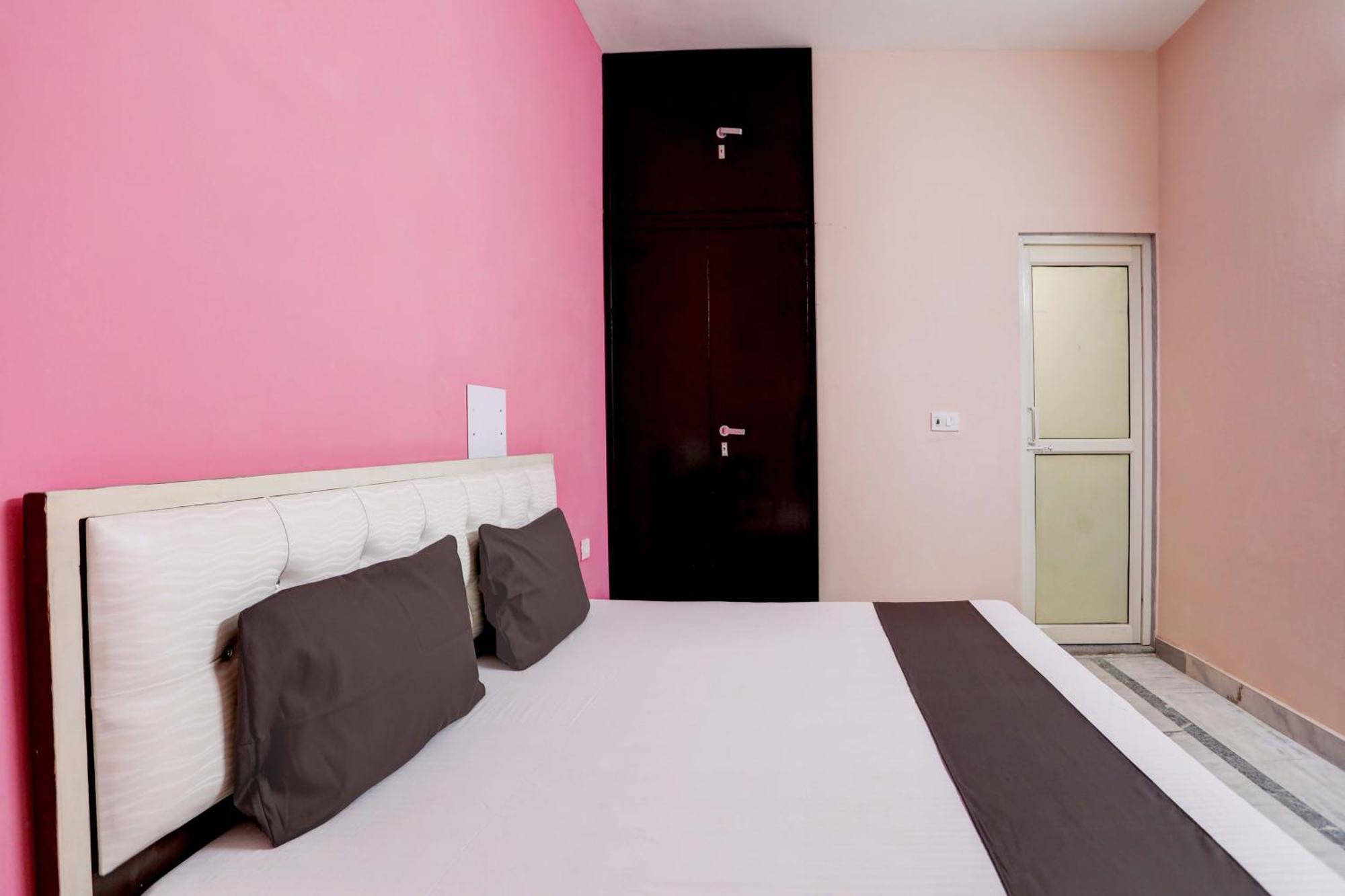 Hotel O Tilak Hotel 24 Sector 27 Near By Vinayak Hospital Gali No-6 Noida Extérieur photo
