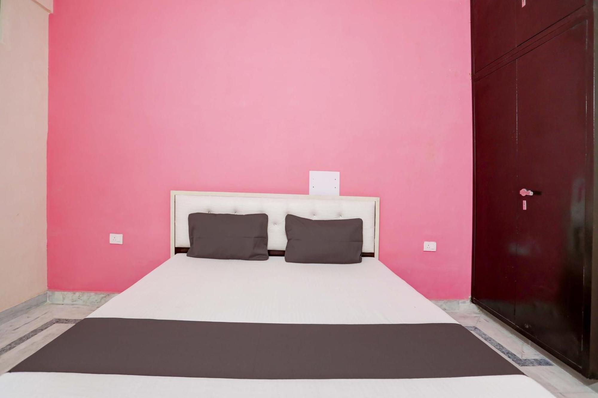 Hotel O Tilak Hotel 24 Sector 27 Near By Vinayak Hospital Gali No-6 Noida Extérieur photo